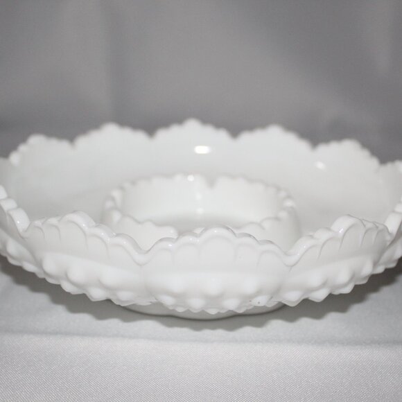 Vintage Fenton Milk Glass Hobnail Ashtray - Picture 2 of 6